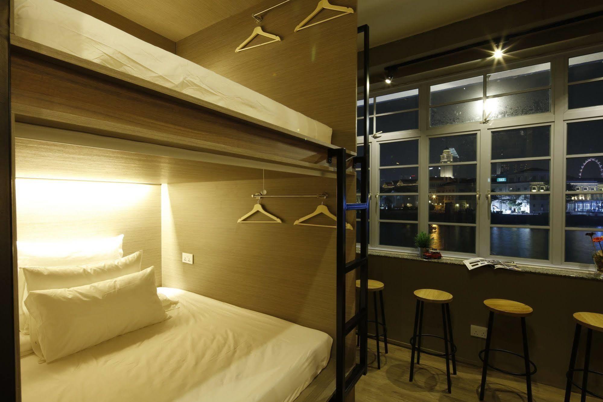 Beat. Capsule @ Boat Quay Kapselhotel 2*
