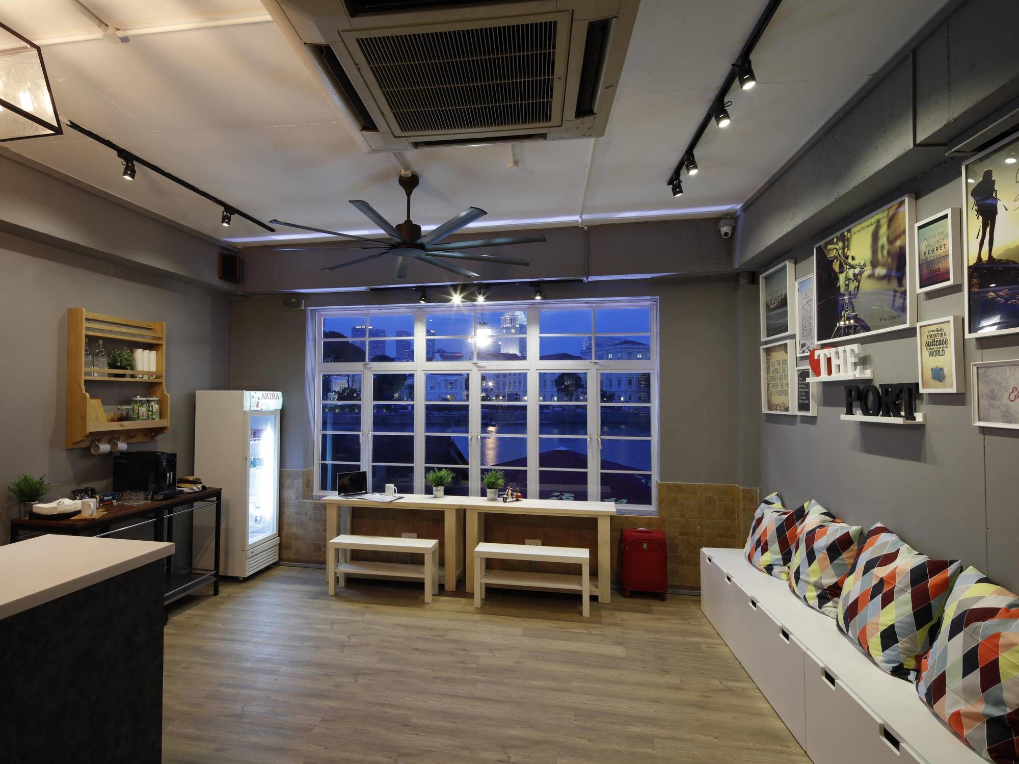 Beat. Capsule @ Boat Quay 2*